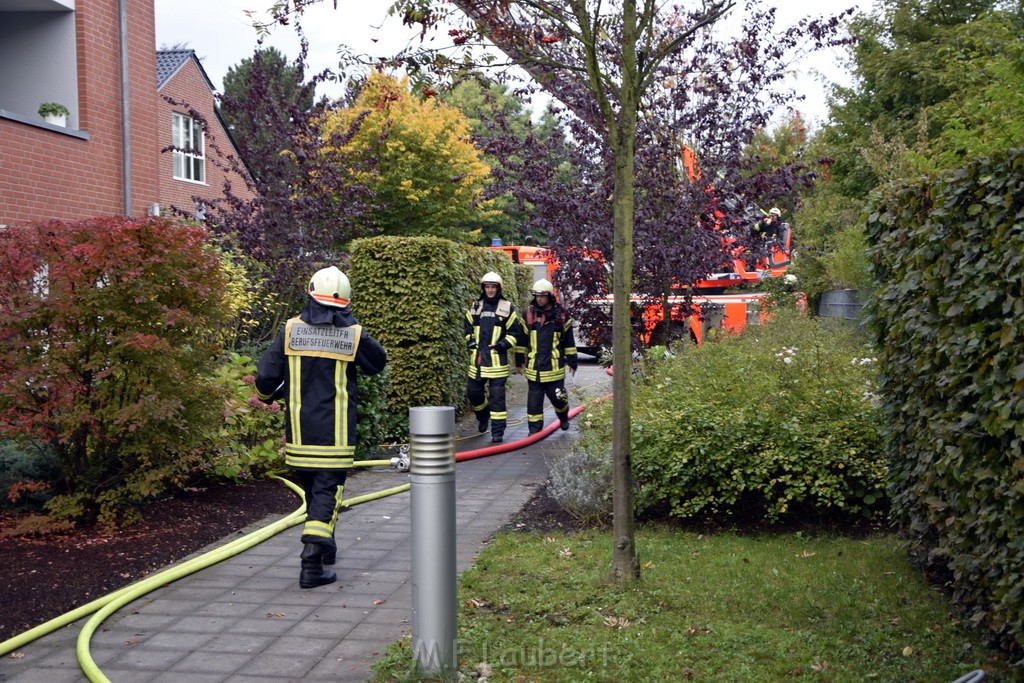 Feuer 2 Y Koeln Suerth Elisabeth Selbertstr P150.JPG - Miklos Laubert